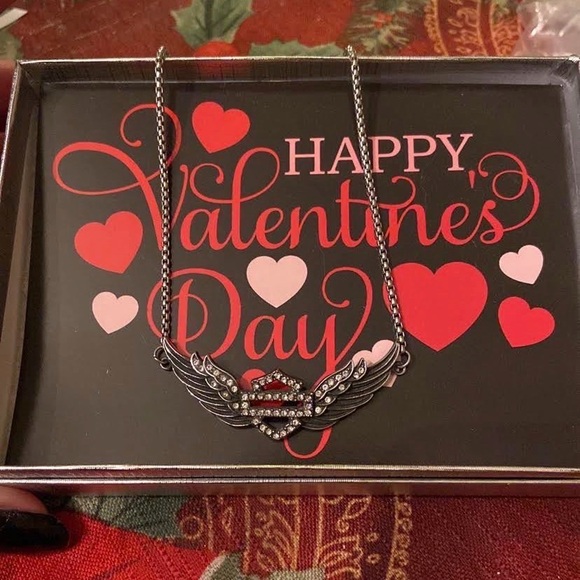 Harley-Davidson Silver and Black Winged Heart Necklace - Picture 6 of 6